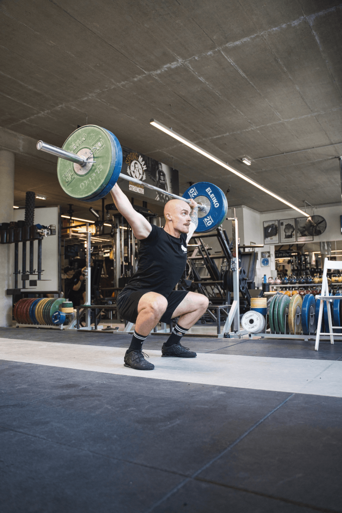 Patrick Lehmann im Fitnessstudio beim Training